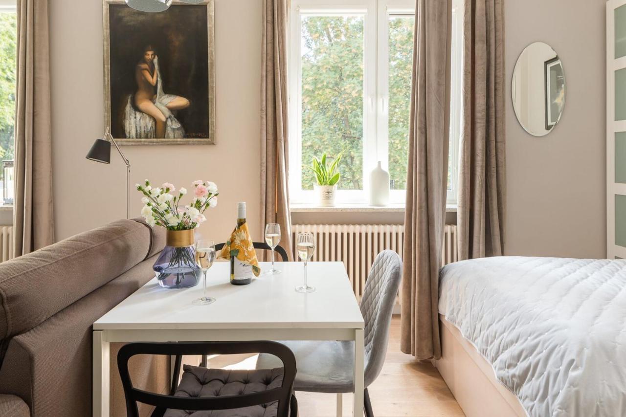 Rent Like Home - Nowy Swiat 47A Varşova Dış mekan fotoğraf